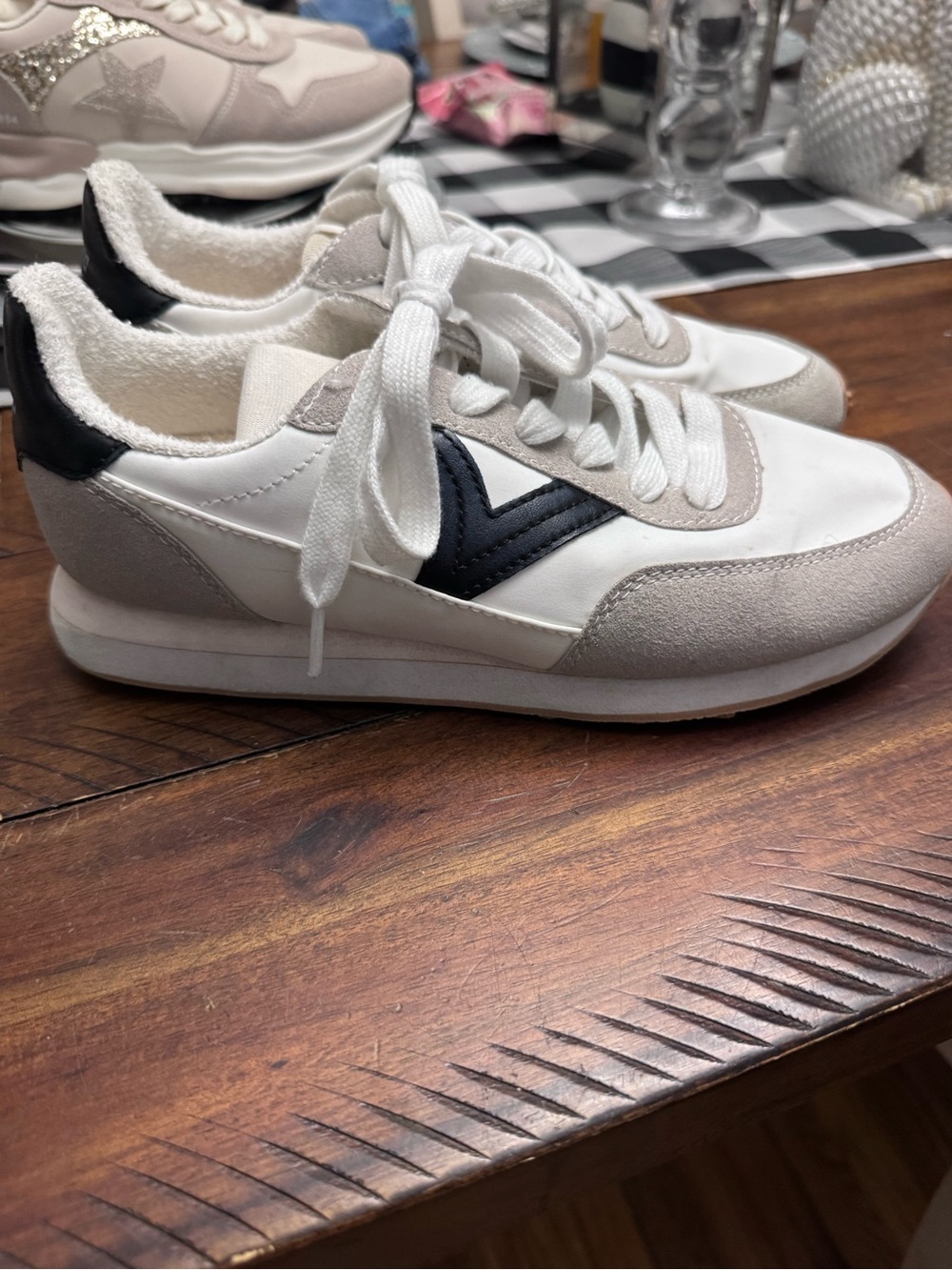 Victoria Astro Nylon Sneakers Retro Black  "V" Logo size 8